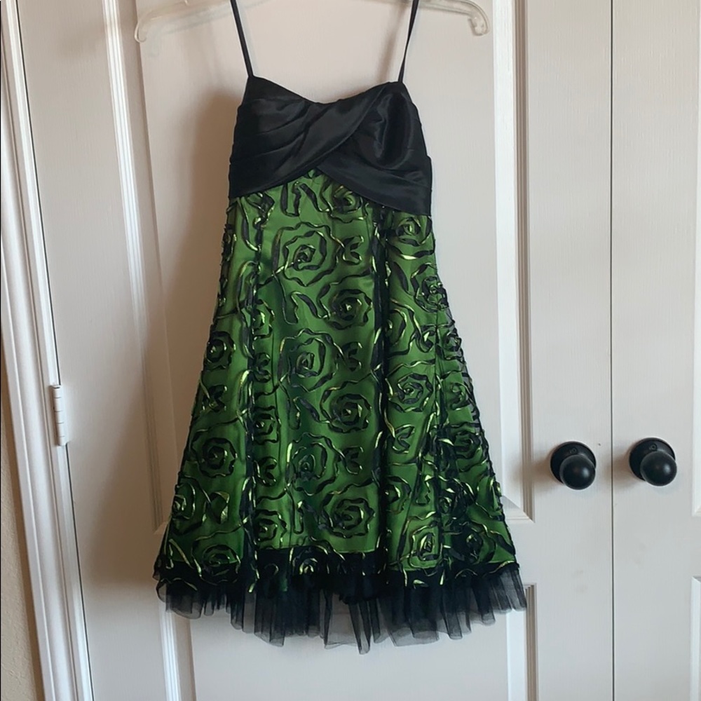 Blondie Nites Black and Green Strapless dress